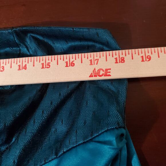 Vtg Torrid Satin Lace Sleeveless Top Plus Size 2X Y2K Sexy Going Out Whimsigoth - Picture 9 of 10